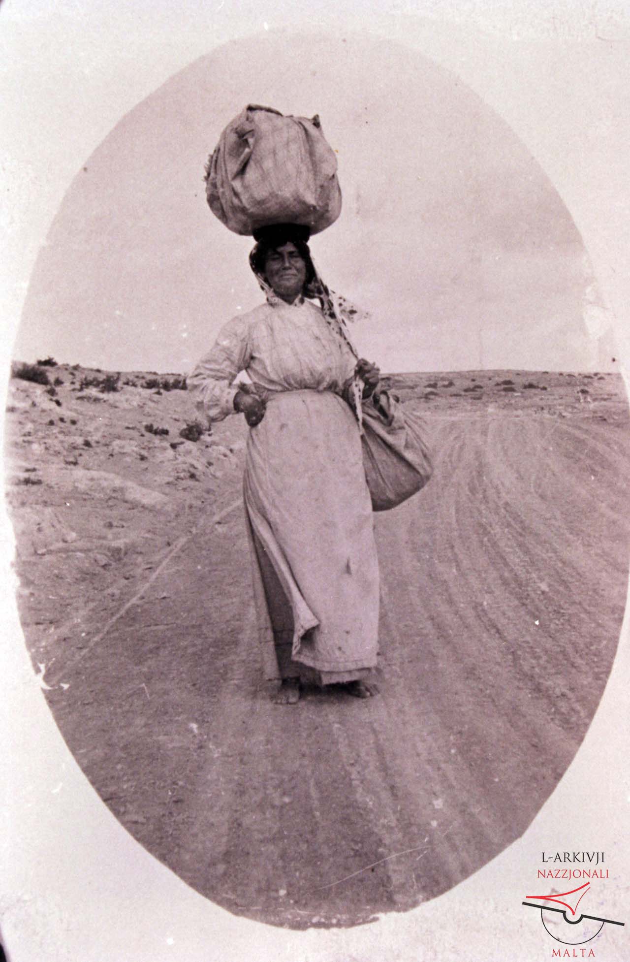 Traditional Gozitan woman with sorra