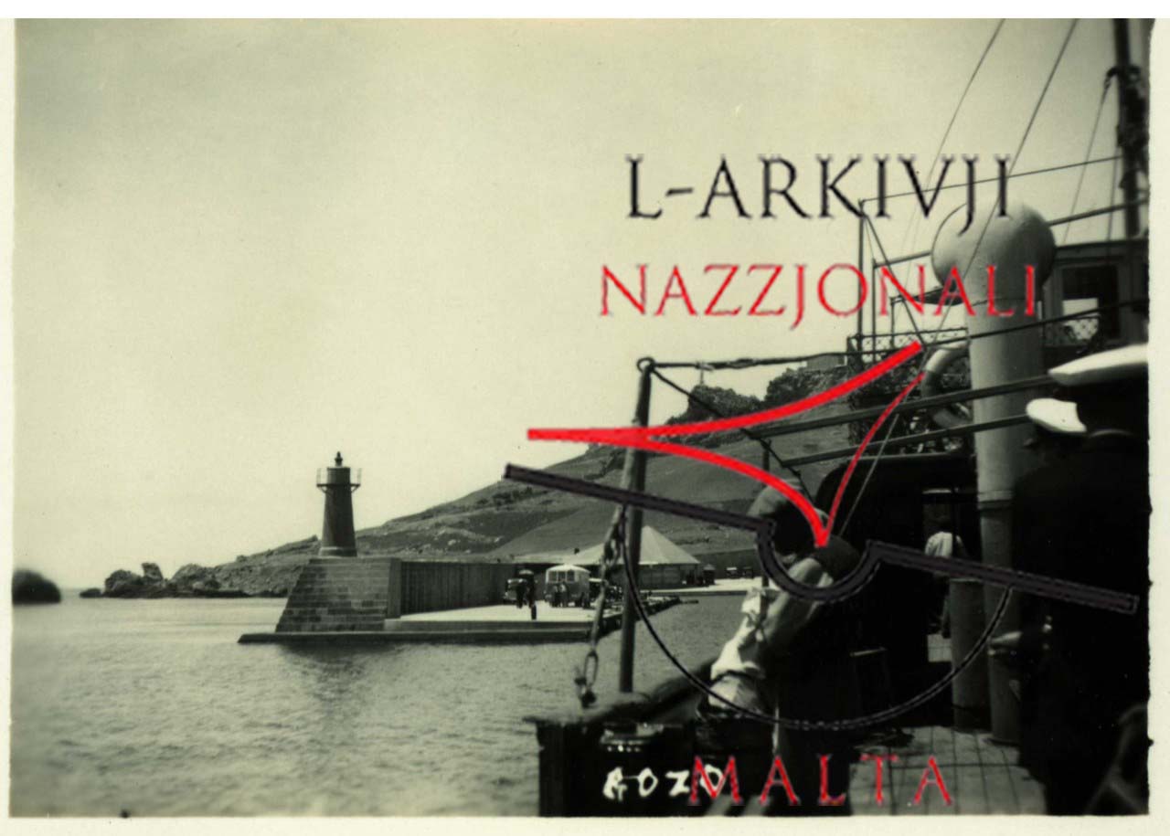 Lighthouse at Mgarr Harbour
