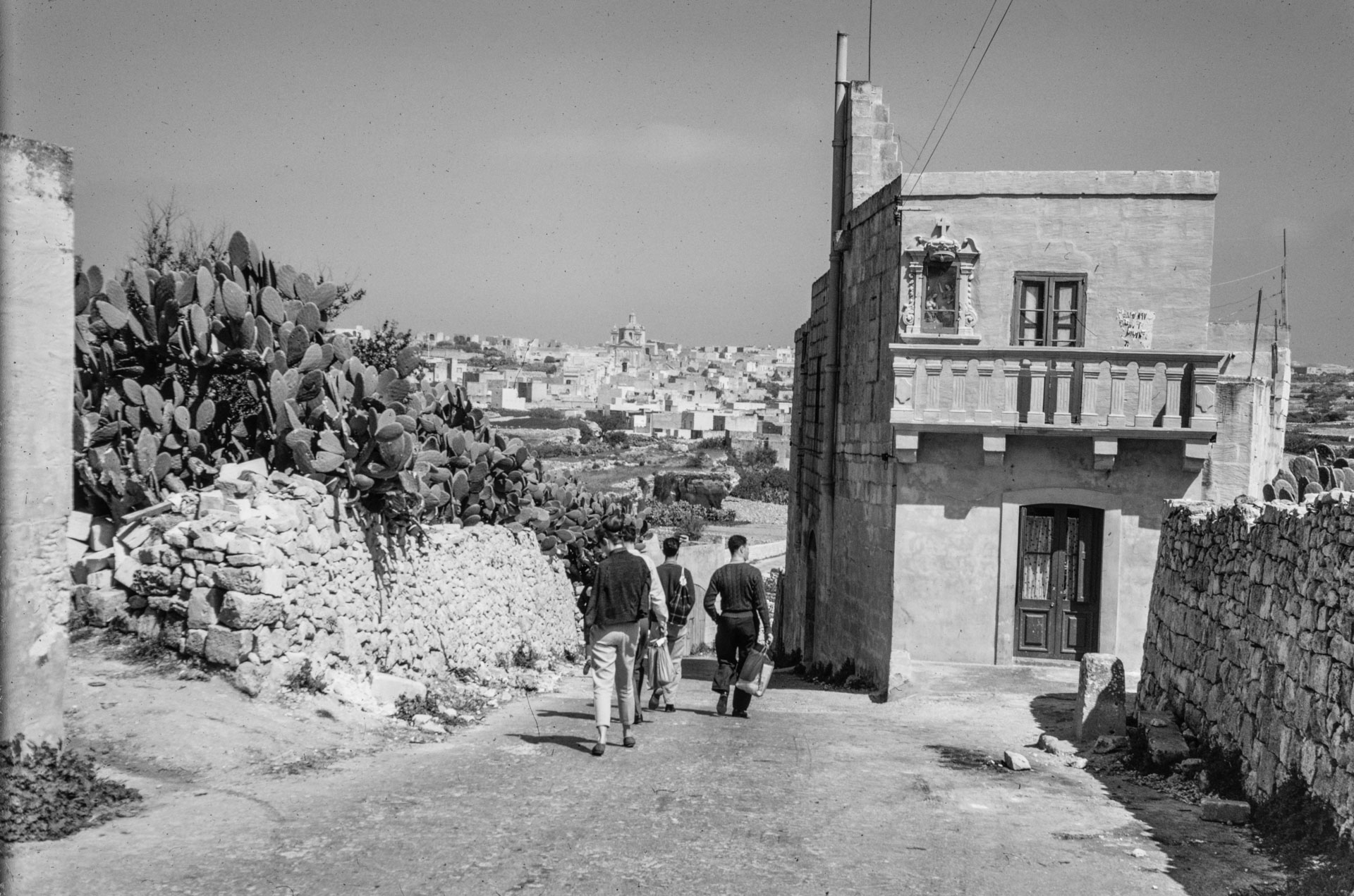 A view of the street leading from Victoria to Kercem, captured by Guido Stilon in 1964. Courtesy of Grace Cilia Vincenti & National Archives of Malta.