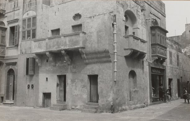 Houses in St Augustine Square