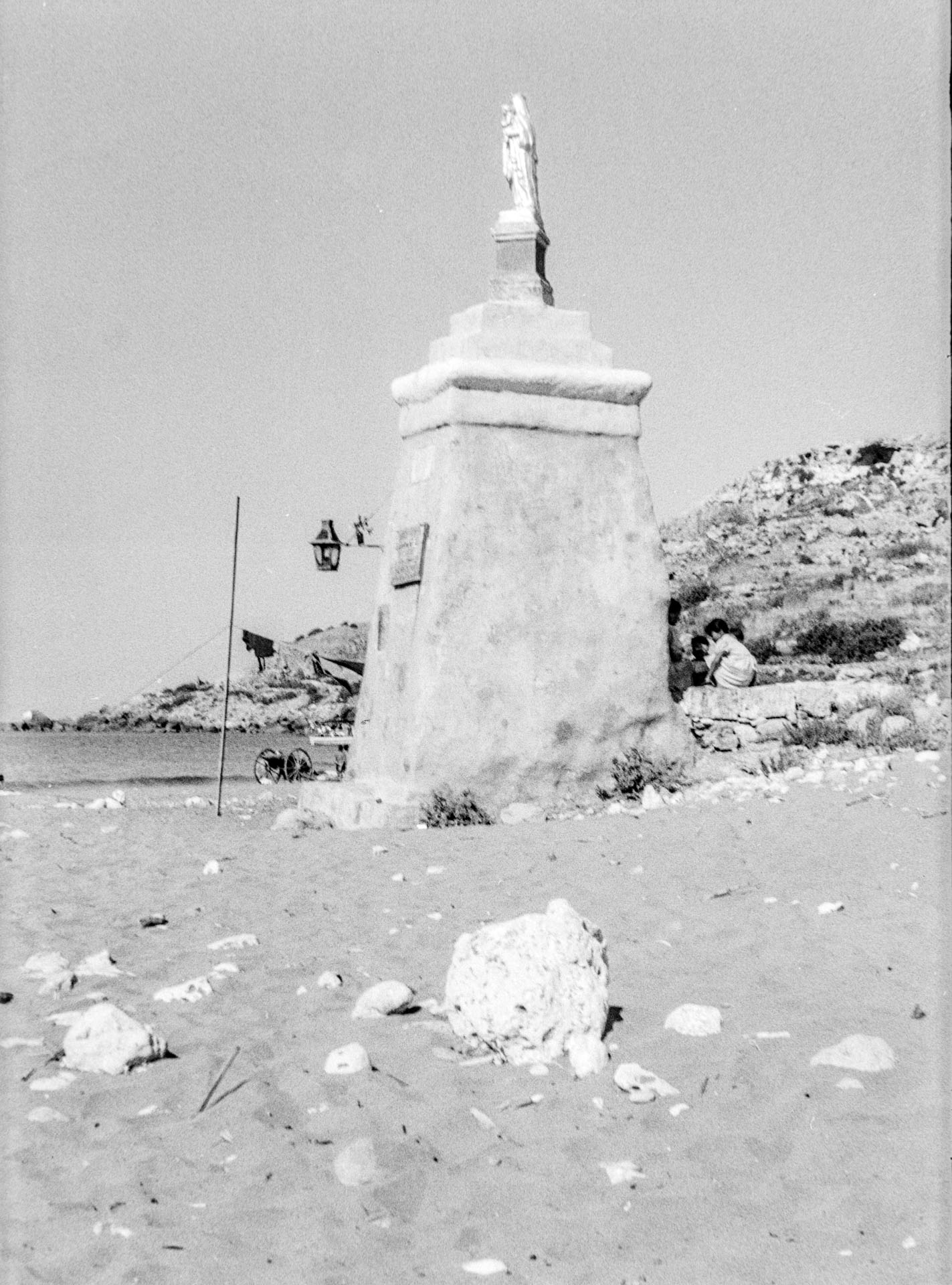 Ramla Bay, idyllic and barely touched, as captured by Guido Stilon in the 1960s.