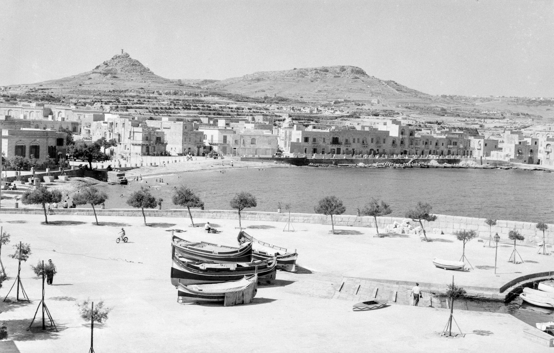 A view of the Menqa area of Marsalforn, circa 1930; photographer unknown.