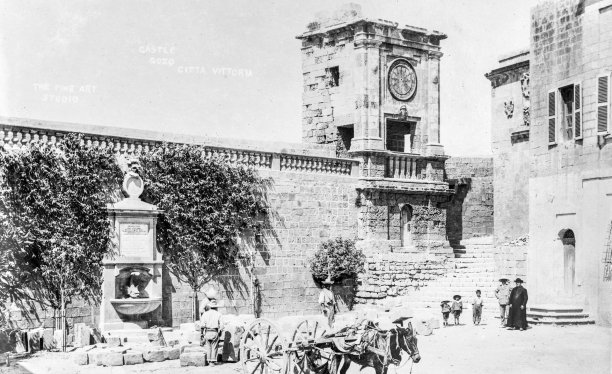 The interior of the square in front of the cathedral within the Citadel in Victoria, captured by Antonio Serracino in 1910.