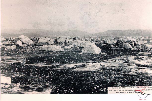 Megalithic fortifications in Xagħra l-Kbira