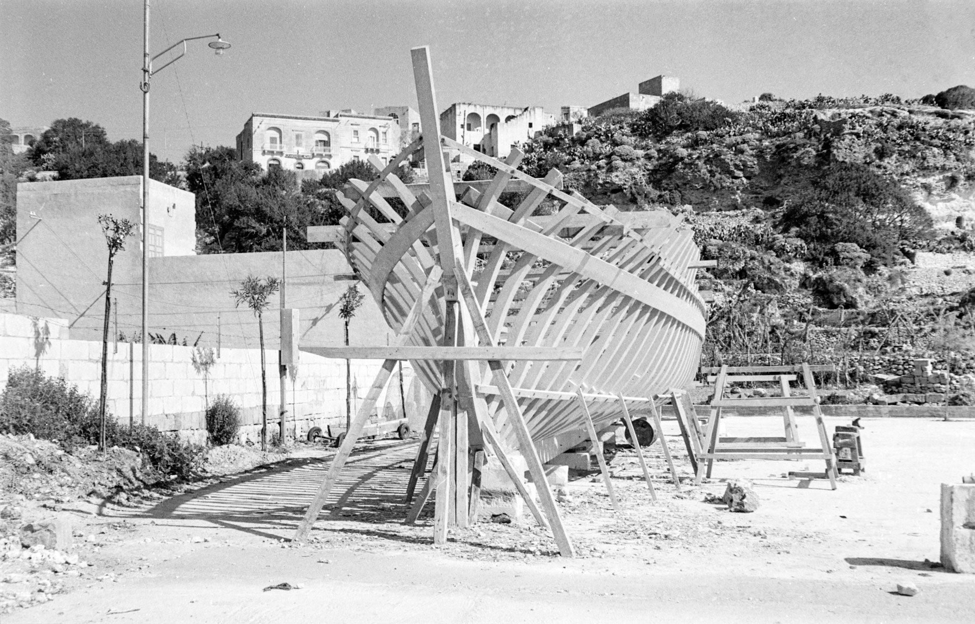 A boat being assembled in Mgarr, as captured by Guido Stilon in the 1960s.