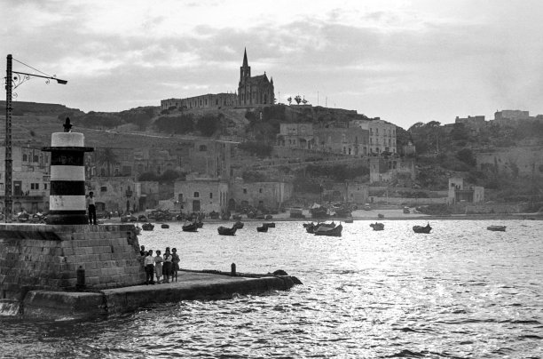 Arriving in Mgarr Harbour in 1964, captured by Guido Stilon.