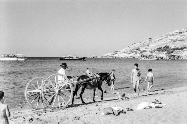 Ramla Bay, idyllic and barely touched, as captured by Guido Stilon in the 1960s.