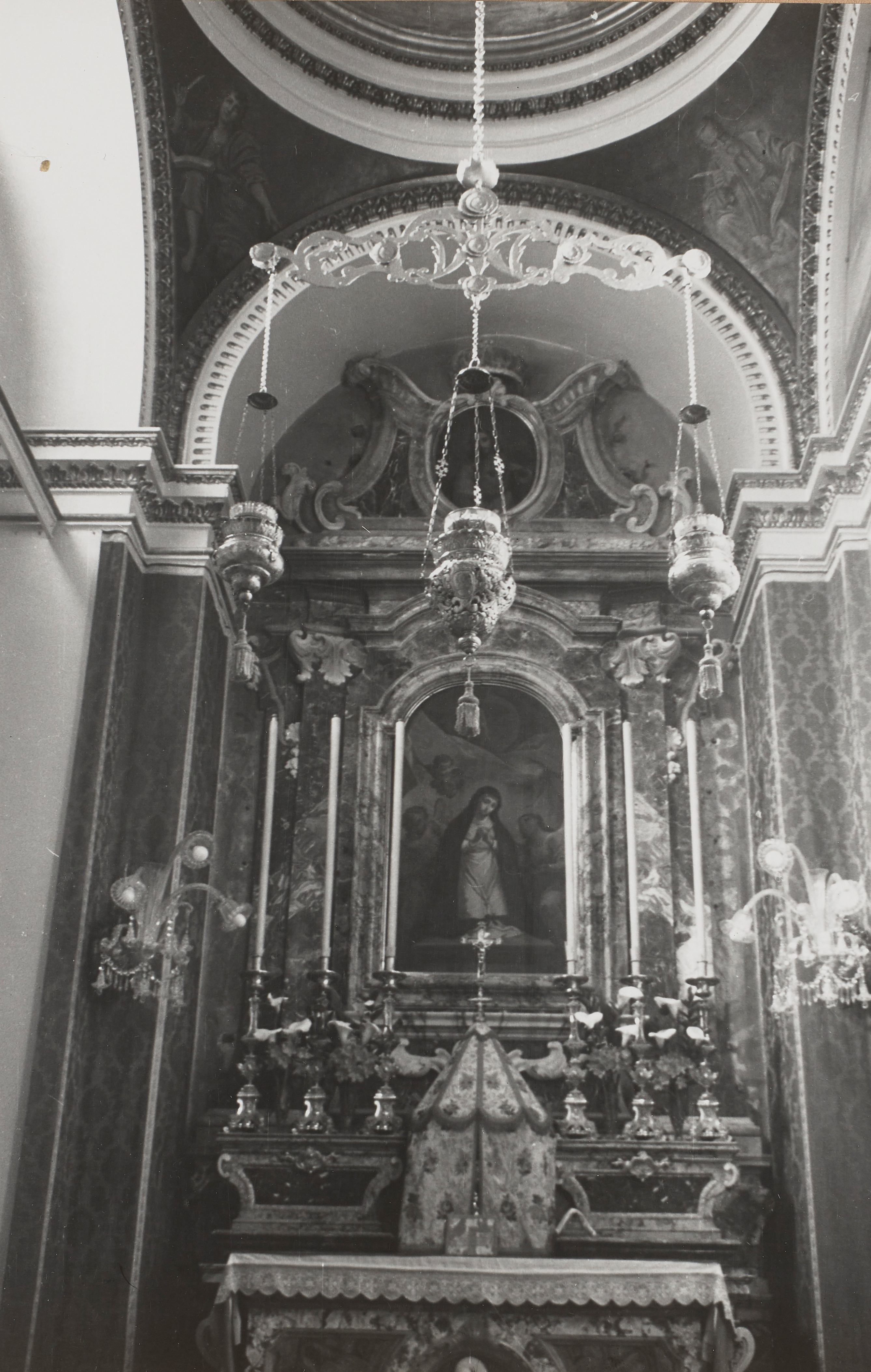Side Altar inside Gozo Cathedral