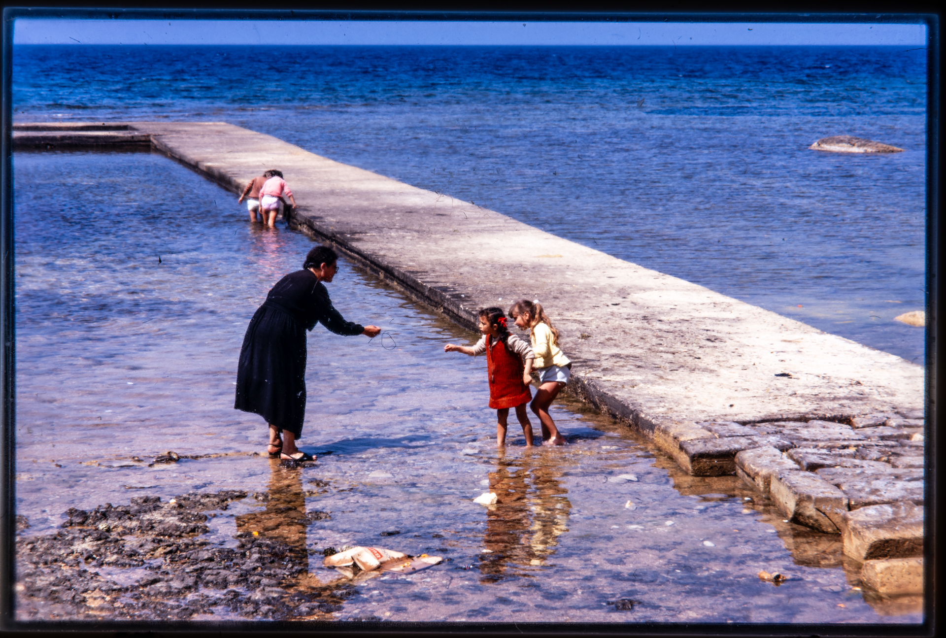 A scene in Marsalforn captured by Uno Karlsson in 1971.