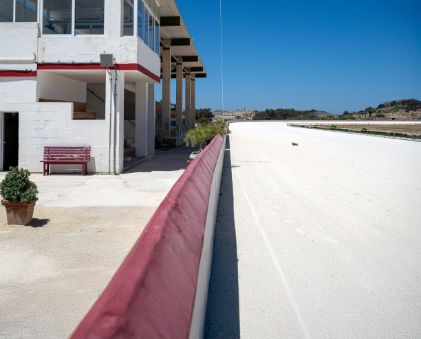 Race track