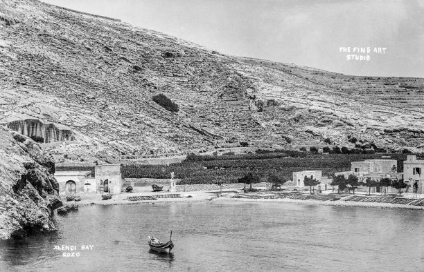 A panorama of Xlendi Bay captured by Antonio Serracino in 1910.