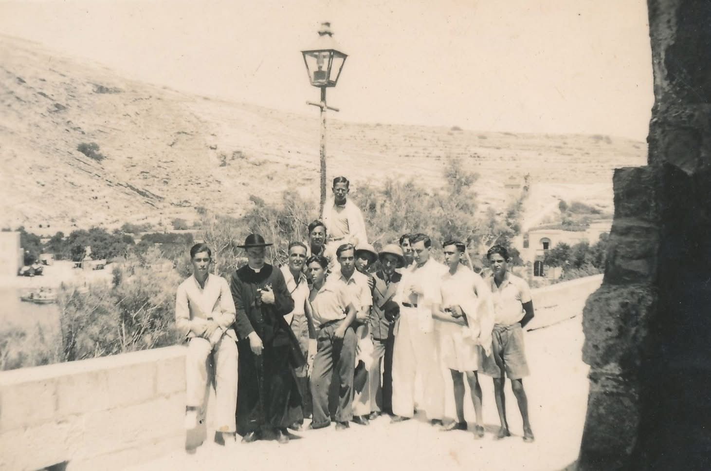 A day in Xlendi's past