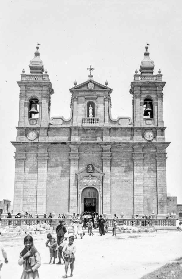 The faade of the parish church of Zebbug, after its alteration; photographer unknown.